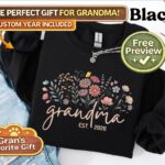 Personalized Floral Grandma Sweatshirt – Custom Grandma Hoodie with Grandkids Names | Perfect Mother’s Day Gift & Pregnancy Reveal